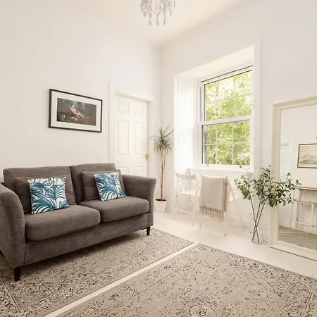 The Tollcross Apartment - Modern & Bright 1Br Edinburgh Exterior photo
